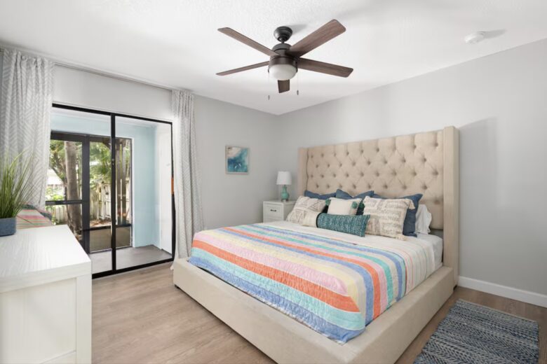 Seashell Shack | Beachside & Walkable to Dining - Vero Beach, Florida