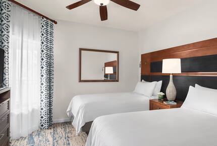 Marriott's Harbour Point and Sunset Pointe at Shelter Cove | Two Bedroom Villa - Hilton Head, South Carolina