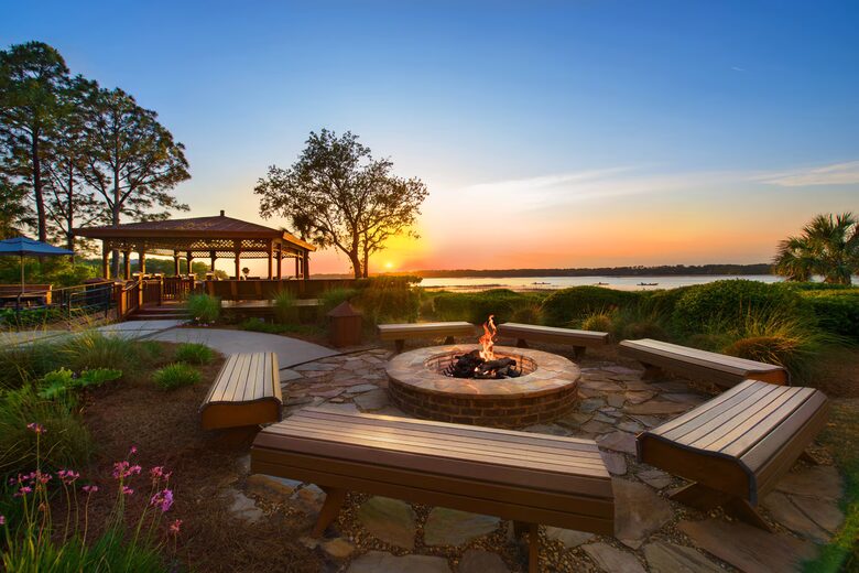 Marriott's Harbour Point and Sunset Pointe at Shelter Cove | Two Bedroom Villa - Hilton Head, South Carolina