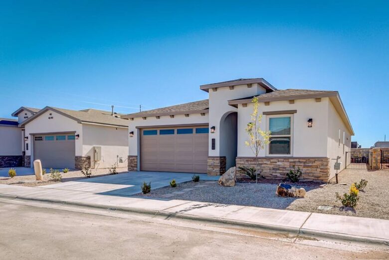 Charming Desert Retreat with Game Room and Scenic Views - Las Cruces, New Mexico