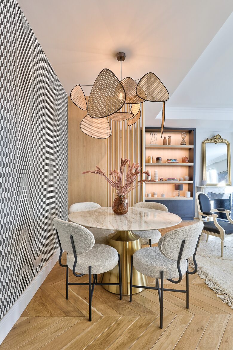 Designer-Enhanced Apartment in the Golden Triangle - Paris, France