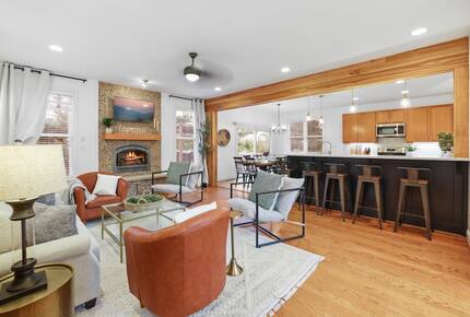 Spacious Wine Country Escape with Luxe Outdoor Living - Purcellville, Virginia