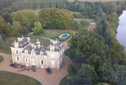 Historic Château with Riverside Views & Heated Pool - Daon, Mayenne, France
