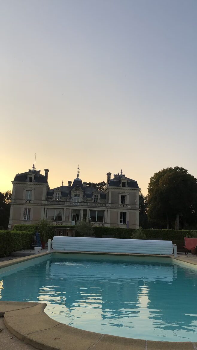 Historic Château with Riverside Views & Heated Pool - Daon, Mayenne, France
