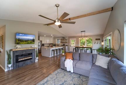 Elevated Elegance in the Smokies - Sevierville, Tennessee