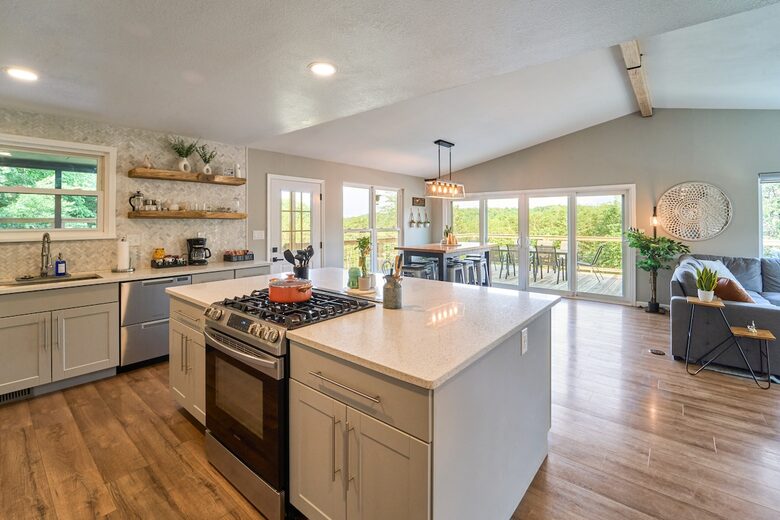 Elevated Elegance in the Smokies - Sevierville, Tennessee