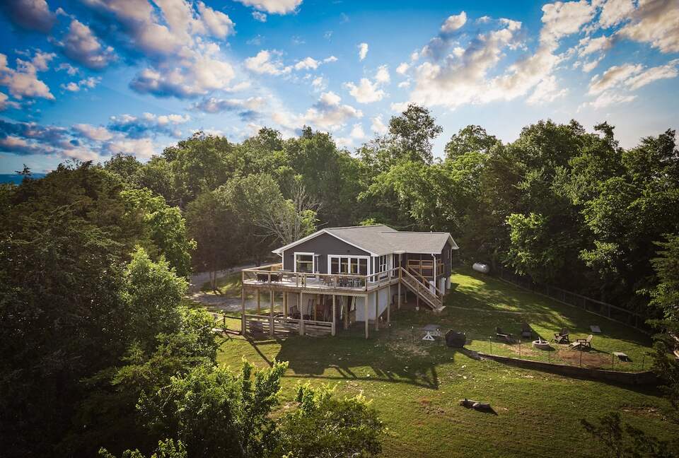 Elevated Elegance in the Smokies - Sevierville, Tennessee