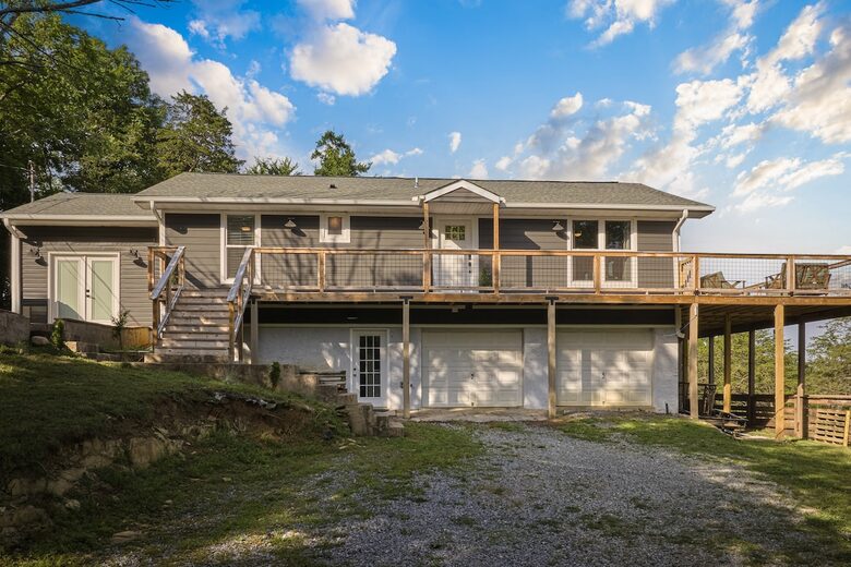Elevated Elegance in the Smokies - Sevierville, Tennessee