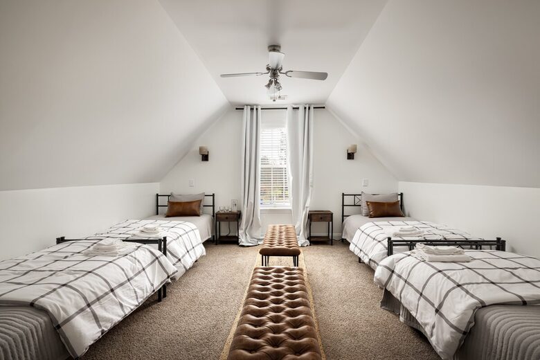 Spacious Wine Country Escape with Luxe Outdoor Living - Purcellville, Virginia