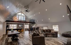 The Great Room Barn | A Cozy Retreat with River Proximity - Dakota, Minnesota