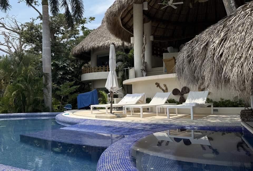 Casa Cascadas | Elegant Three-Level Oasis in Acapulco’s Exclusive Las Brisas - Acapulco, Mexico
