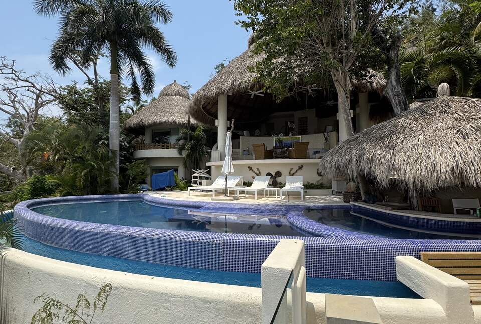 Casa Cascadas | Elegant Three-Level Oasis in Acapulco’s Exclusive Las Brisas - Acapulco, Mexico