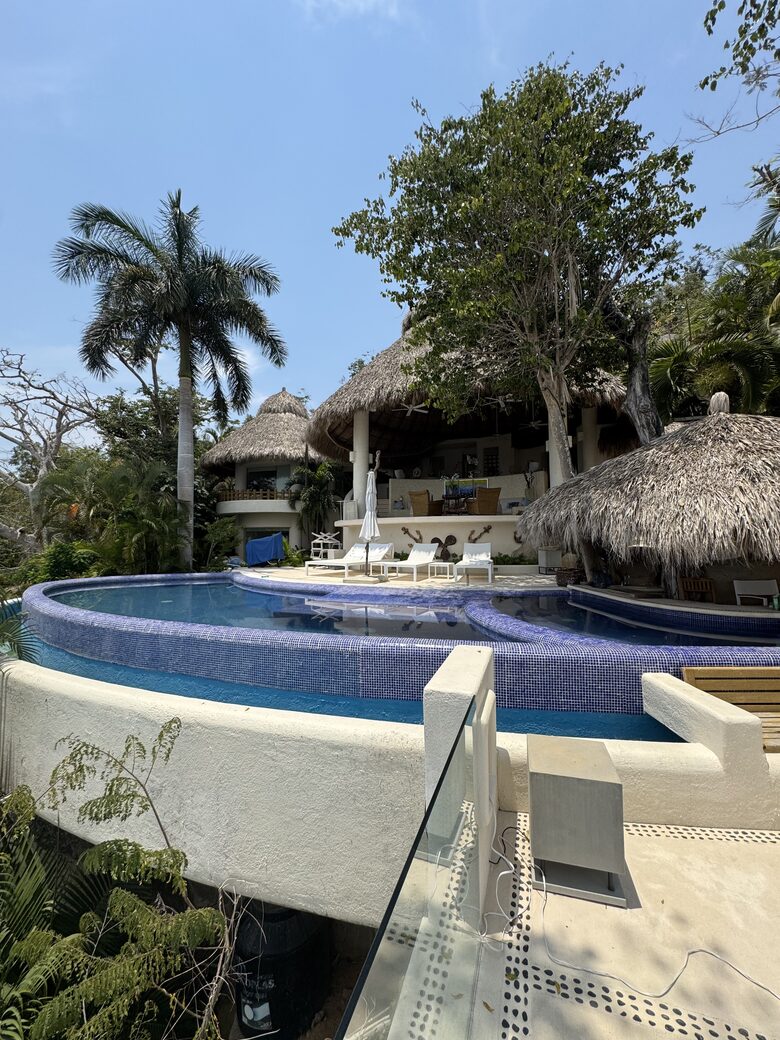 Casa Cascadas | Elegant Three-Level Oasis in Acapulco’s Exclusive Las Brisas - Acapulco, Mexico
