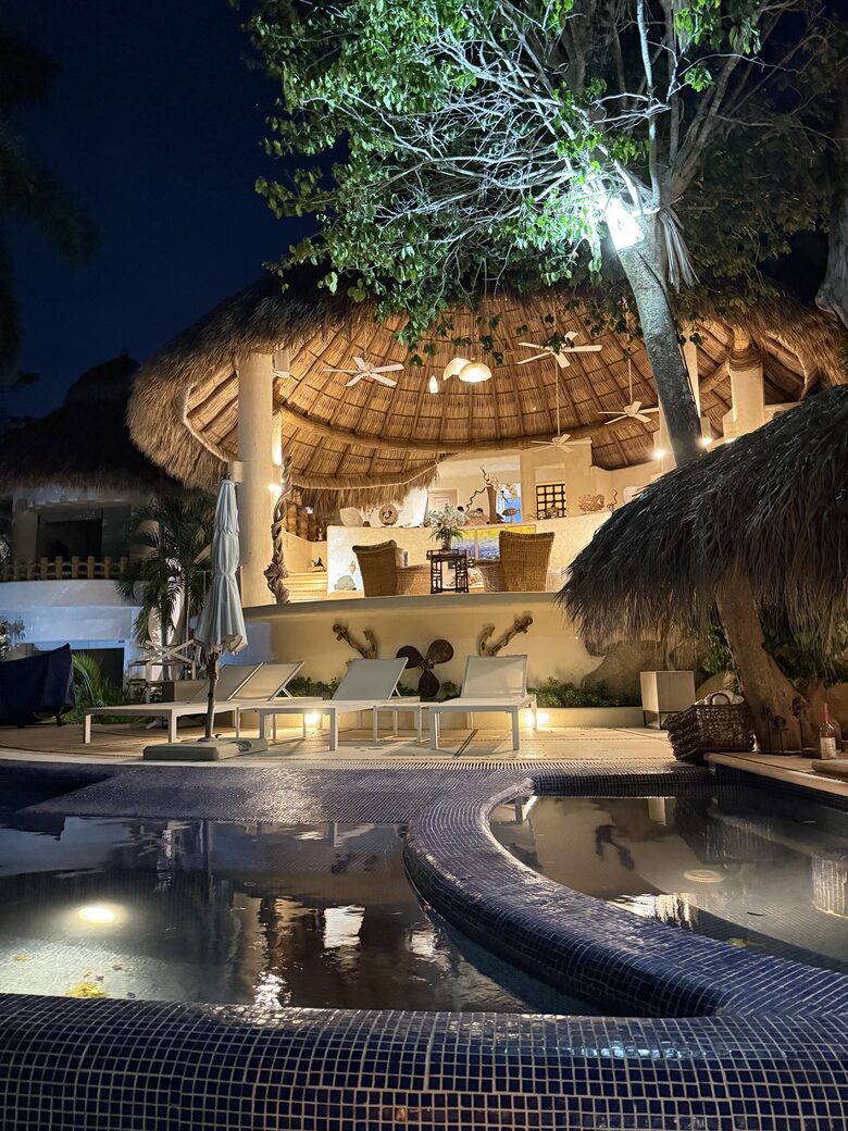 Casa Cascadas | Elegant Three-Level Oasis in Acapulco’s Exclusive Las Brisas - Acapulco, Mexico