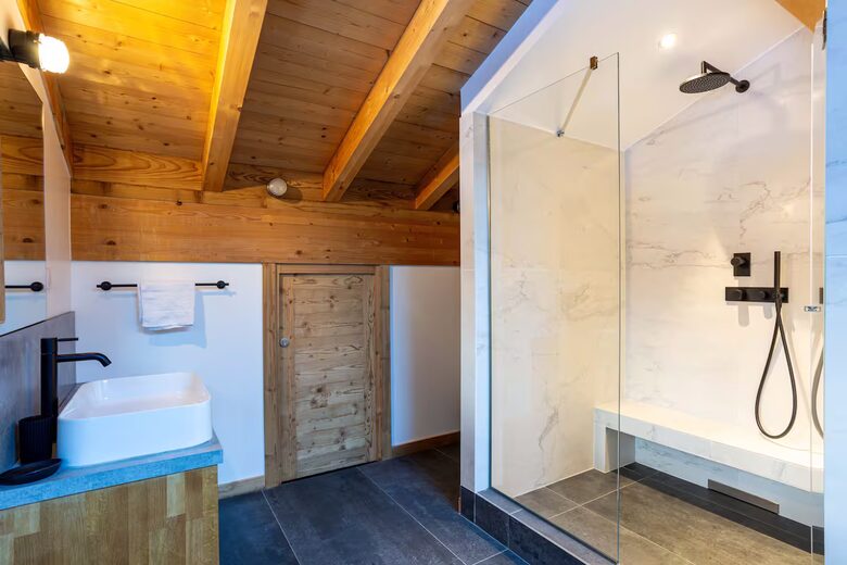 Chalet Gloribel | In the heart of the French Alpes - Chamonix-Mont-Blanc, France