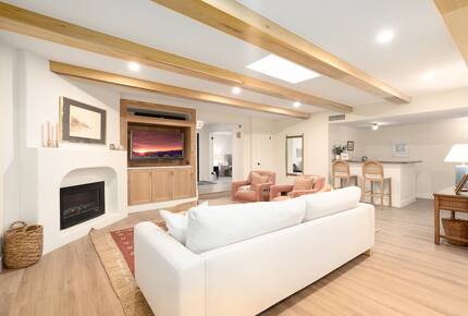 Desert Elegance | A Refined Scottsdale Retreat - Scottsdale, Arizona