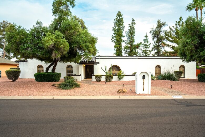 Desert Elegance | A Refined Scottsdale Retreat - Scottsdale, Arizona
