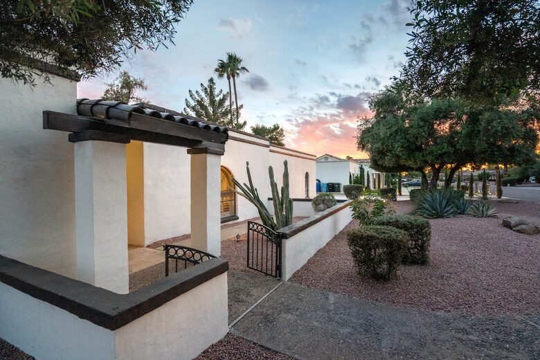 Desert Elegance | A Refined Scottsdale Retreat - Scottsdale, Arizona