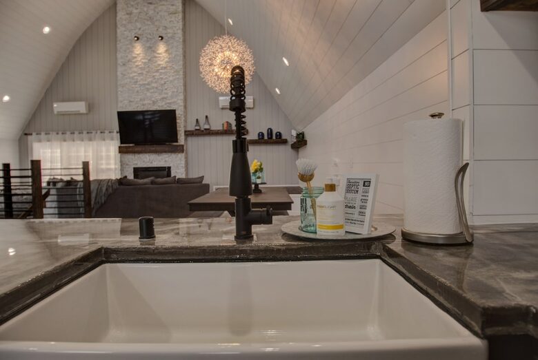 The Great Room Barn | A Cozy Retreat with River Proximity - Dakota, Minnesota