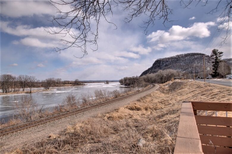 The Great Room Barn | A Cozy Retreat with River Proximity - Dakota, Minnesota