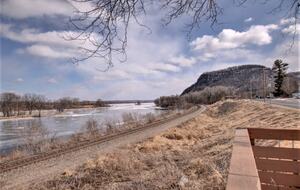 The Great Room Barn | A Cozy Retreat with River Proximity - Dakota, Minnesota