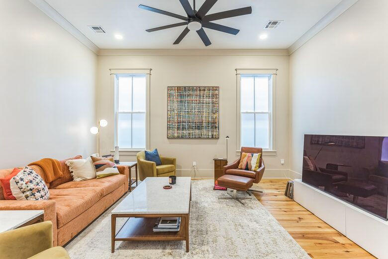 Living Room (No Pullout!)