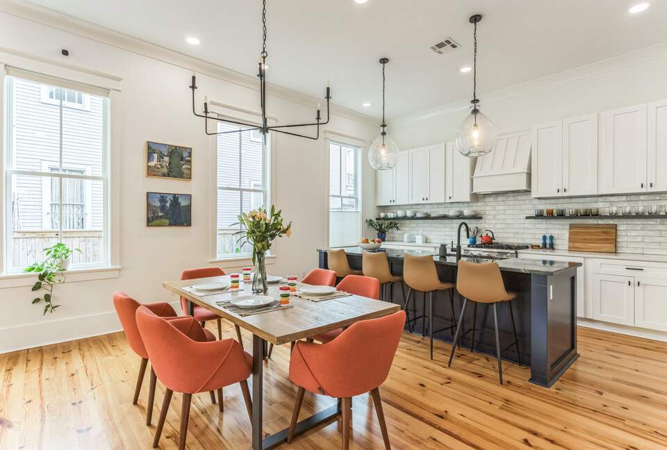 Classic New Orleans Charm with Modern Comforts - New Orleans, Louisiana