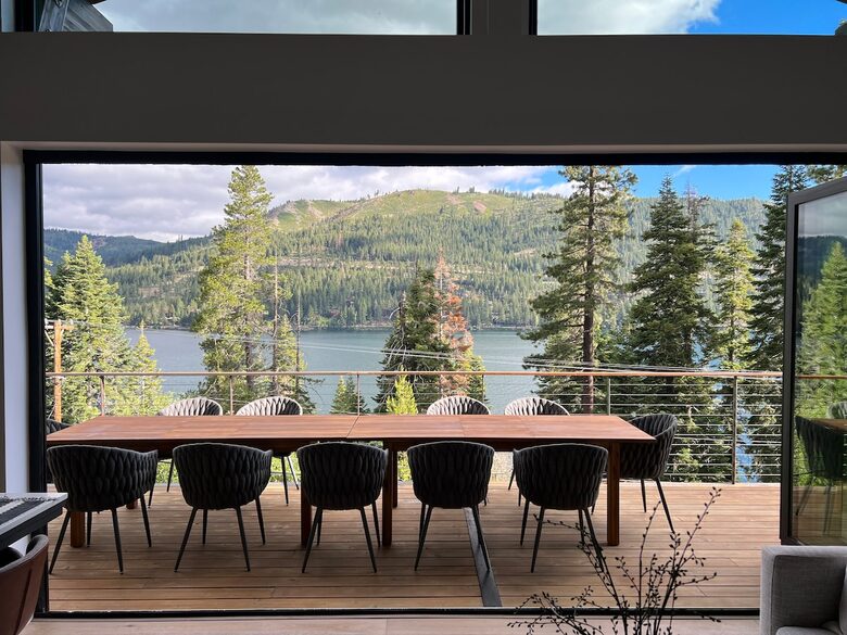 Scenic Lakefront Tahoe Sanctuary - Truckee, California
