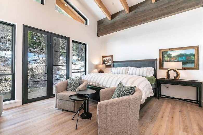 Scenic Lakefront Tahoe Sanctuary - Truckee, California
