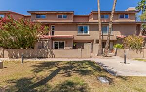 Sunlit Two-Story Escape Near Old Town Scottsdale - Scottsdale, Arizona