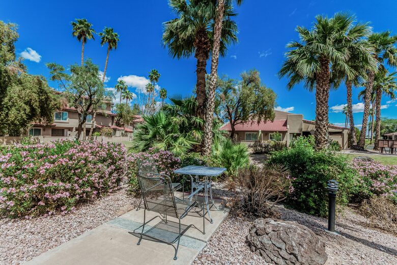 Sunlit Two-Story Escape Near Old Town Scottsdale - Scottsdale, Arizona