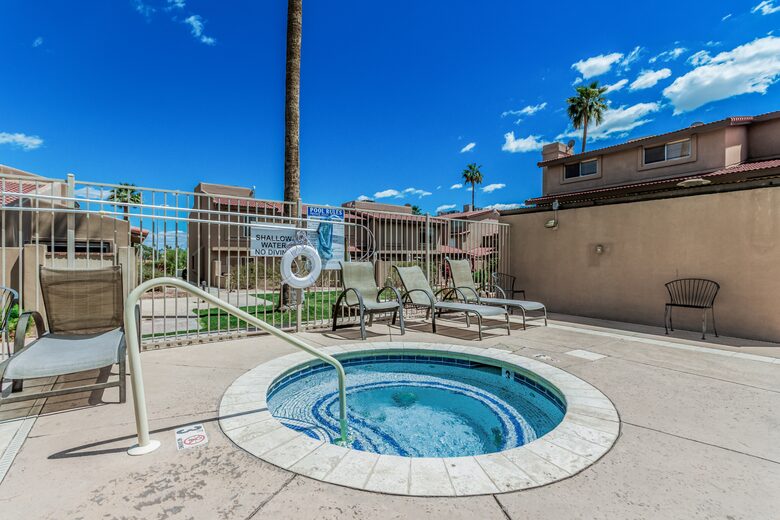 Sunlit Two-Story Escape Near Old Town Scottsdale - Scottsdale, Arizona