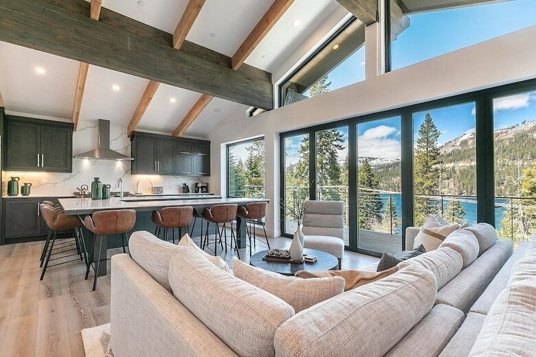 Scenic Lakefront Tahoe Sanctuary - Truckee, California