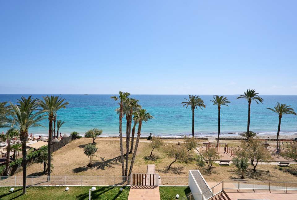 Elegant Ibiza Retreat with Panoramic Sea Views - Ibiza, Spain