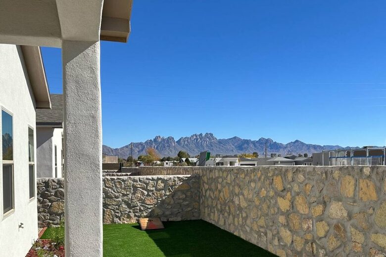 Charming Desert Retreat with Game Room and Scenic Views - Las Cruces, New Mexico