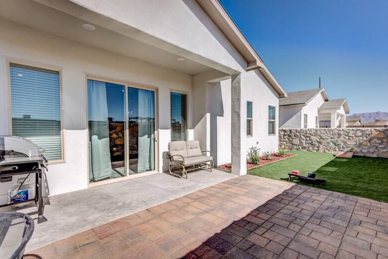 Charming Desert Retreat with Game Room and Scenic Views - Las Cruces, New Mexico