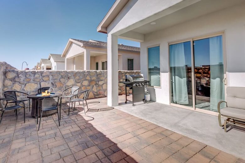 Charming Desert Retreat with Game Room and Scenic Views - Las Cruces, New Mexico