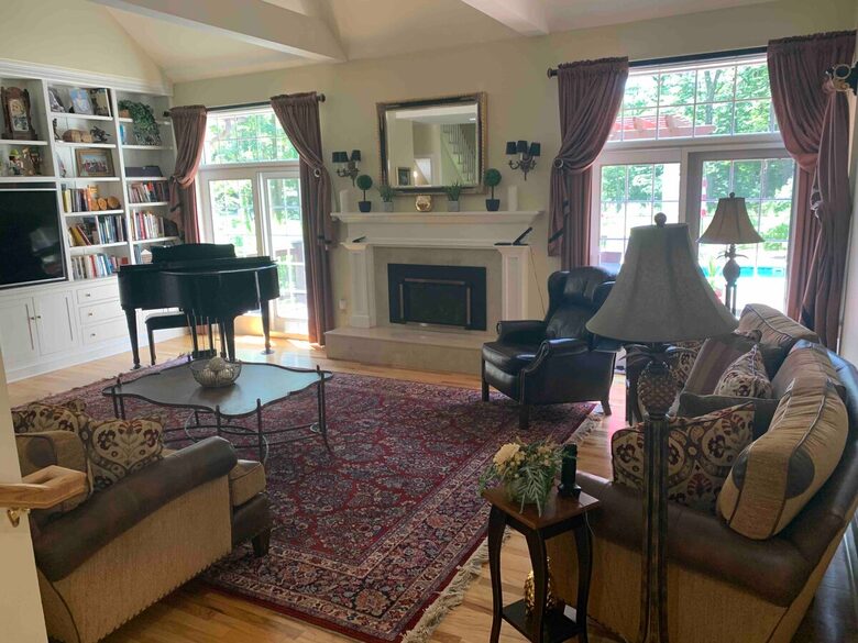 Elegant Escape with Pool in Saratoga’s Premier Neighborhood - Saratoga Springs, New York