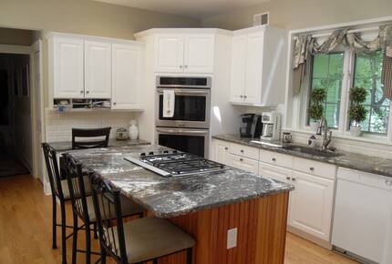 Elegant Escape with Pool in Saratoga’s Premier Neighborhood - Saratoga Springs, New York