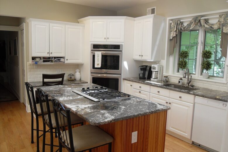 Elegant Escape with Pool in Saratoga’s Premier Neighborhood - Saratoga Springs, New York