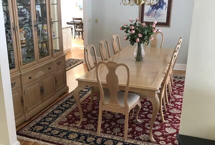 Elegant Escape with Pool in Saratoga’s Premier Neighborhood - Saratoga Springs, New York