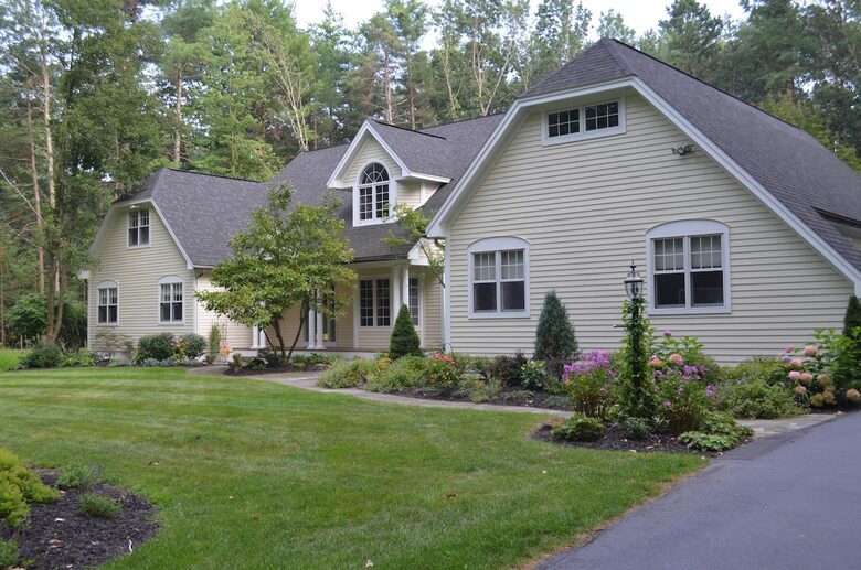 Elegant Escape with Pool in Saratoga’s Premier Neighborhood - Saratoga Springs, New York