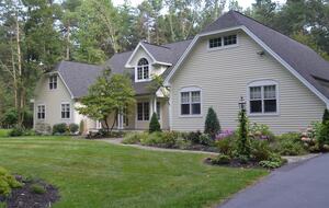 Elegant Escape with Pool in Saratoga’s Premier Neighborhood - Saratoga Springs, New York