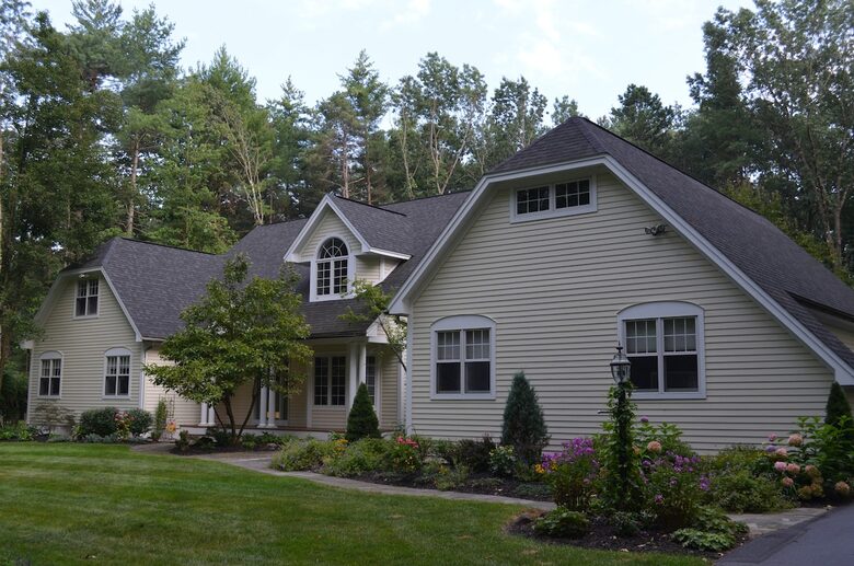 Elegant Escape with Pool in Saratoga’s Premier Neighborhood - Saratoga Springs, New York