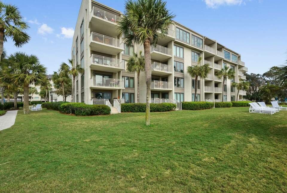 Elegant Oceanview Escape on Hilton Head Island - Hilton Head Island, South Carolina