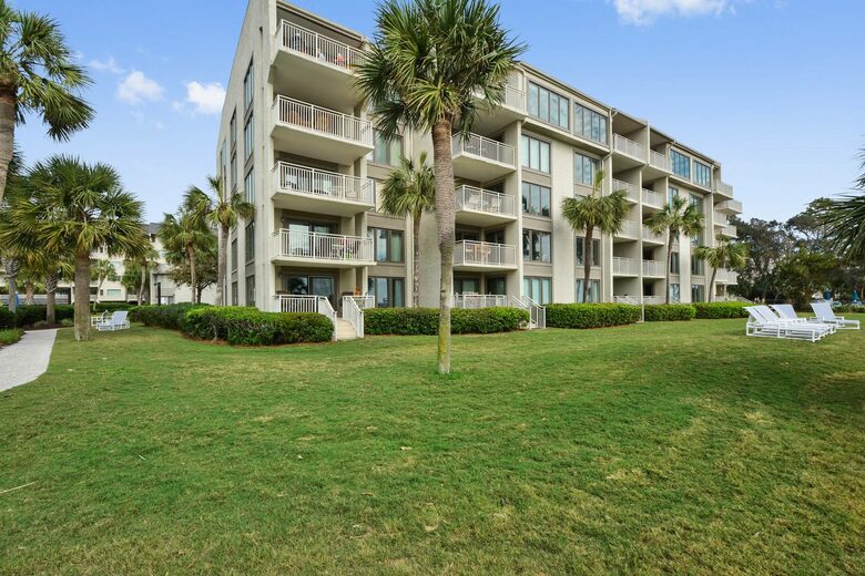 Elegant Oceanview Escape on Hilton Head Island - Hilton Head Island, South Carolina