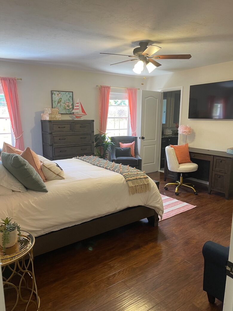 Villa Costa-- NAPLES Florida- Walk to Beach House - Naples, Florida