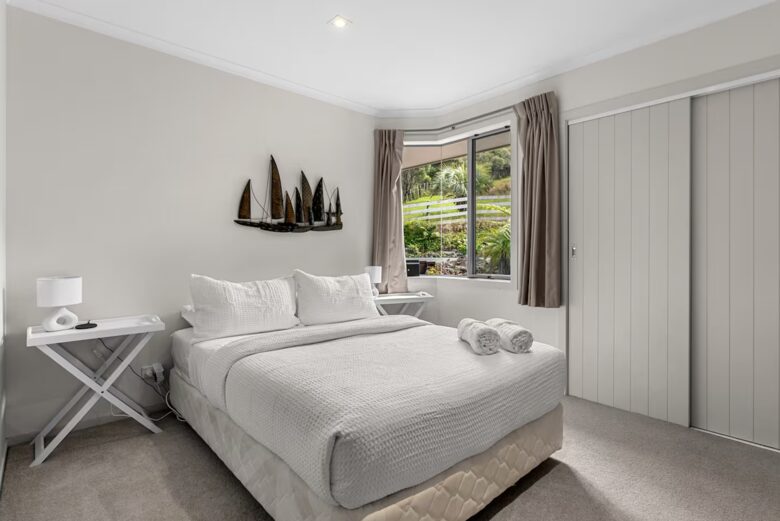 Pebblebrooke Views | A Tasteful Country Retreat in Mangawhai - Mangawhai, New Zealand