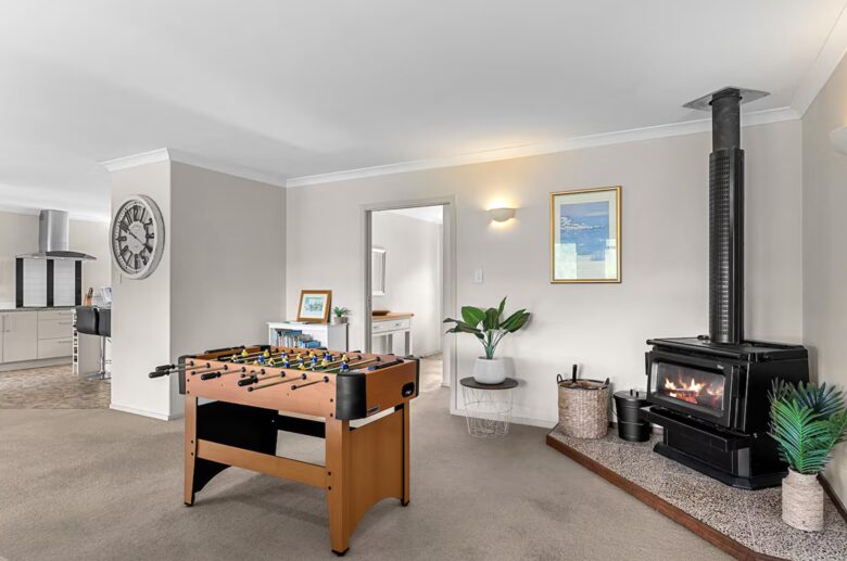 Pebblebrooke Views | A Tasteful Country Retreat in Mangawhai - Mangawhai, New Zealand