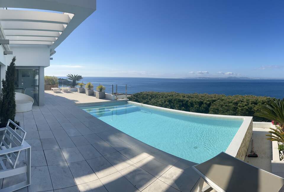 Elegant Coastal Retreat with Panoramic Sea Views - Roses, Spain